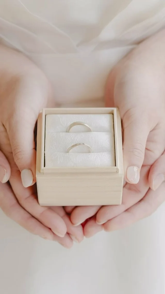 2人の愛を誓い【夫婦】になる。
お世話になったご両親やご親族、ご友人へ感謝を伝える1日となり、その日から新しい家族が誕生する素敵な日です💕
「これから共に人生を歩んでいく」最初の場所は、2人が出会った関学で☺️

#関学
#kg
#結婚式
#挙式